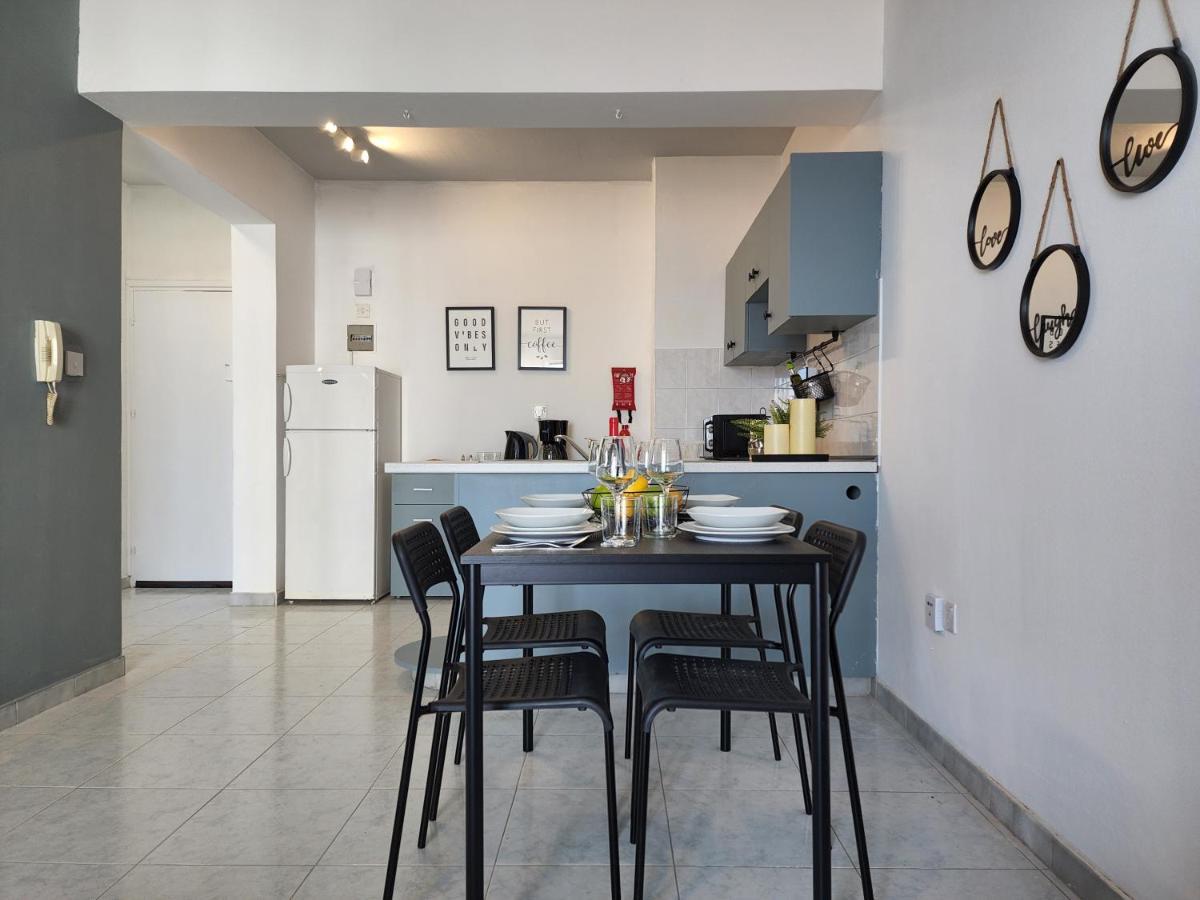Kay's City & Seaview One Bedroom Apartment Larnaca