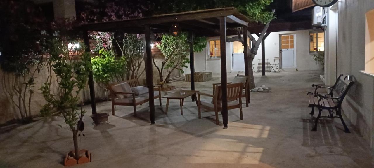 Holiday home Lemon Tree Courtyard