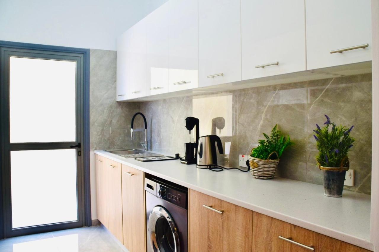 Apartment Coastal Getaway *