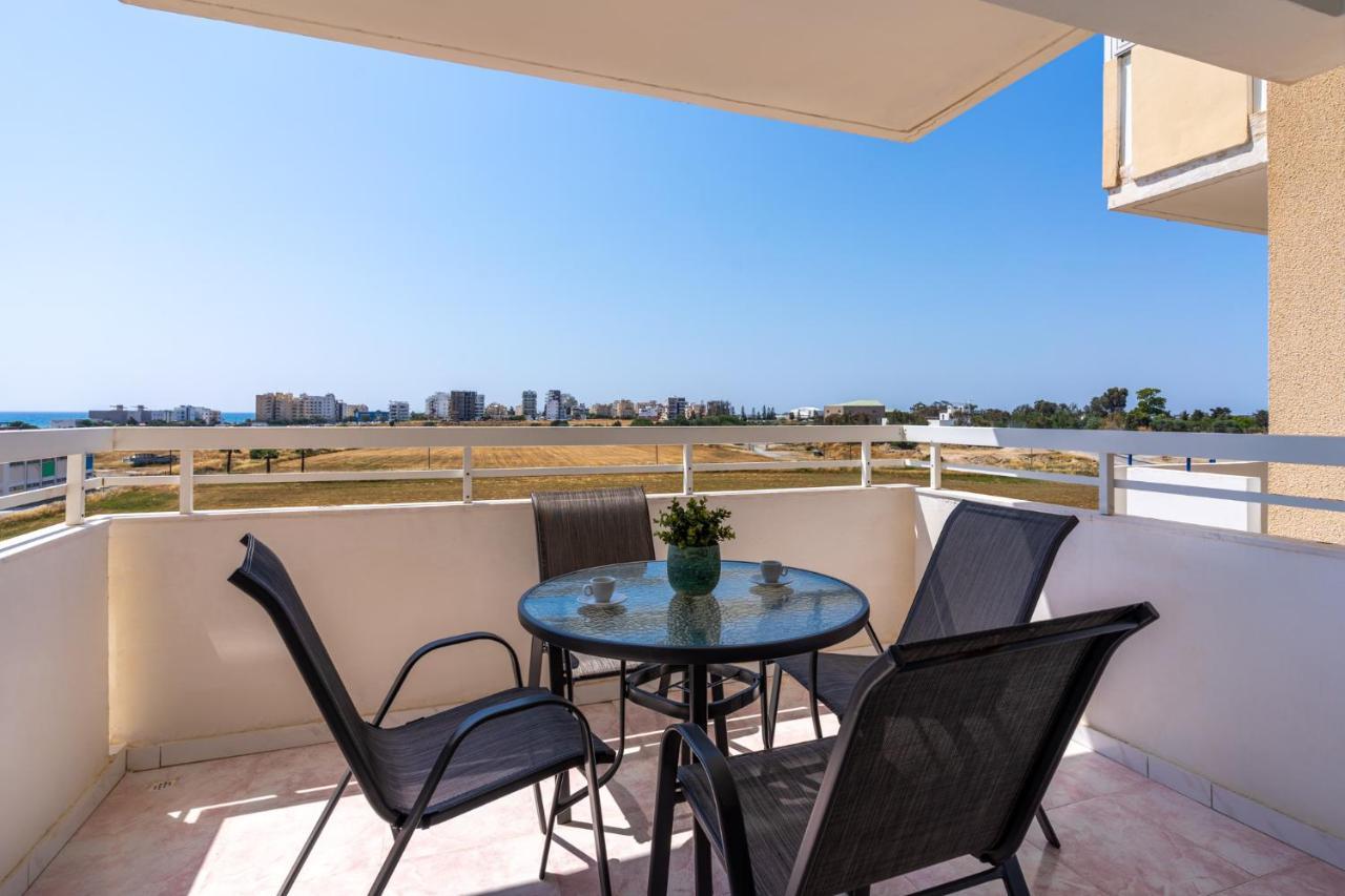 Sunny 2-br In Mackenzie