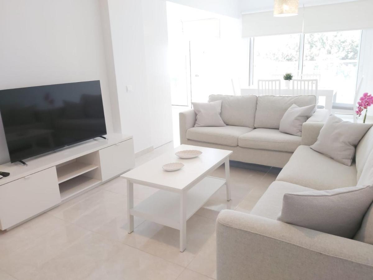 Dinglis Residences 31
