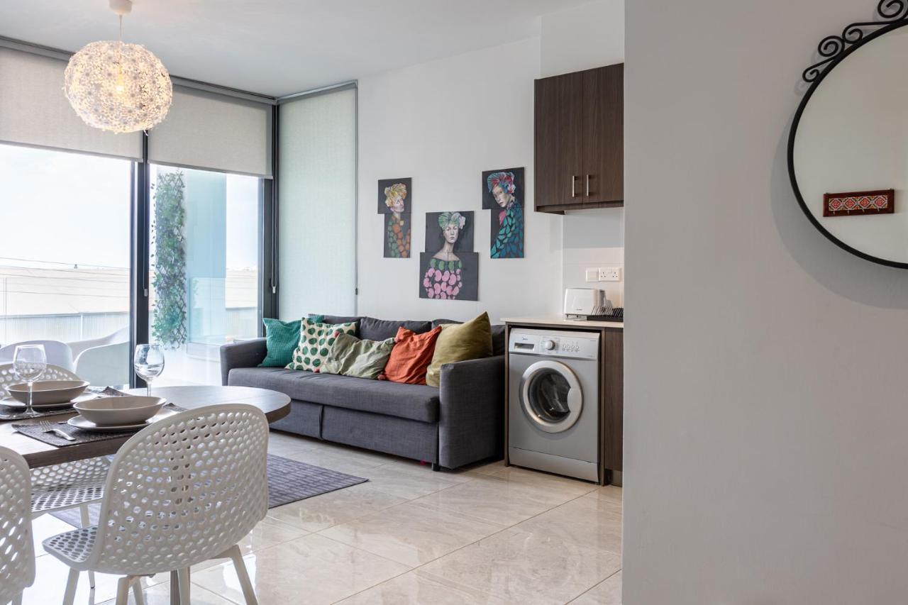 Bonne Heure 1-br In