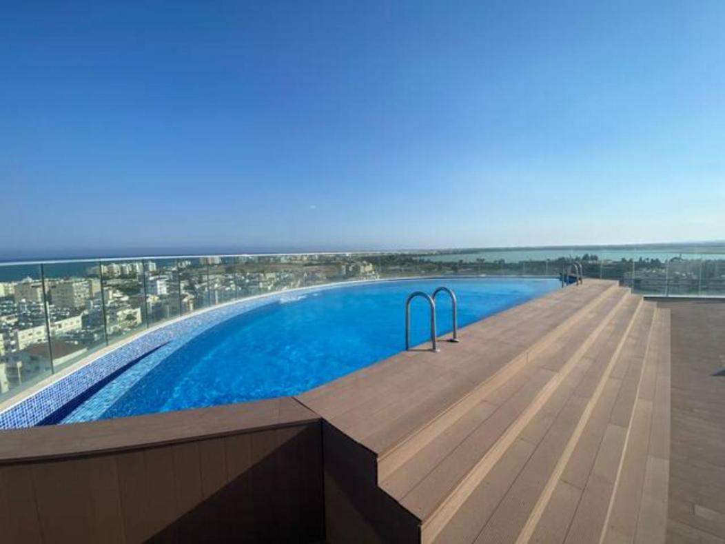 Mckenzie 2 Bedrooms Seaview * Lárnaca