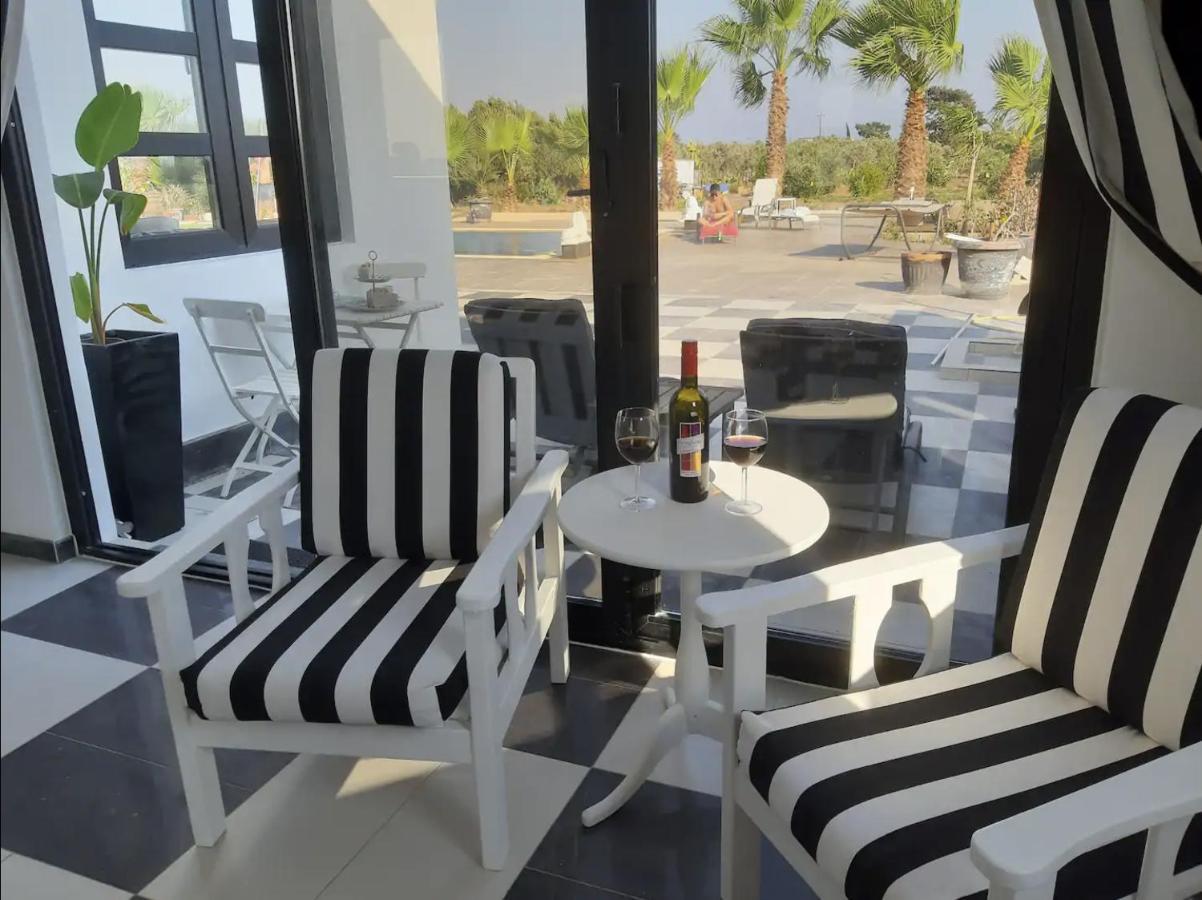The Pervoli - Pool - Close To Apartamento