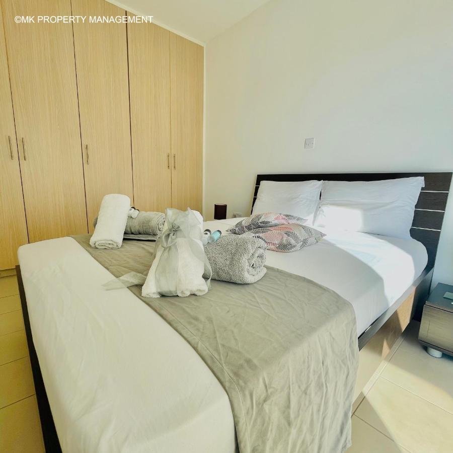 Flats Apt.c307