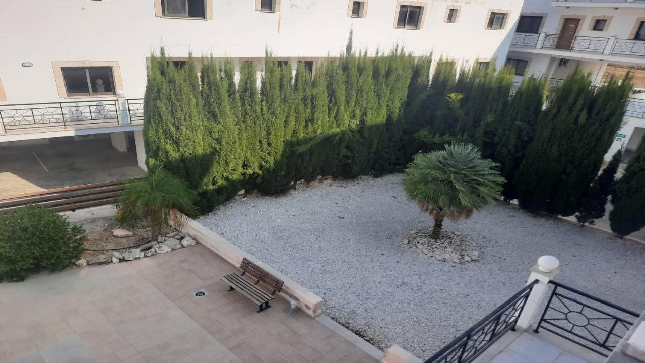 Apartamento Paramount Gardens C202 *