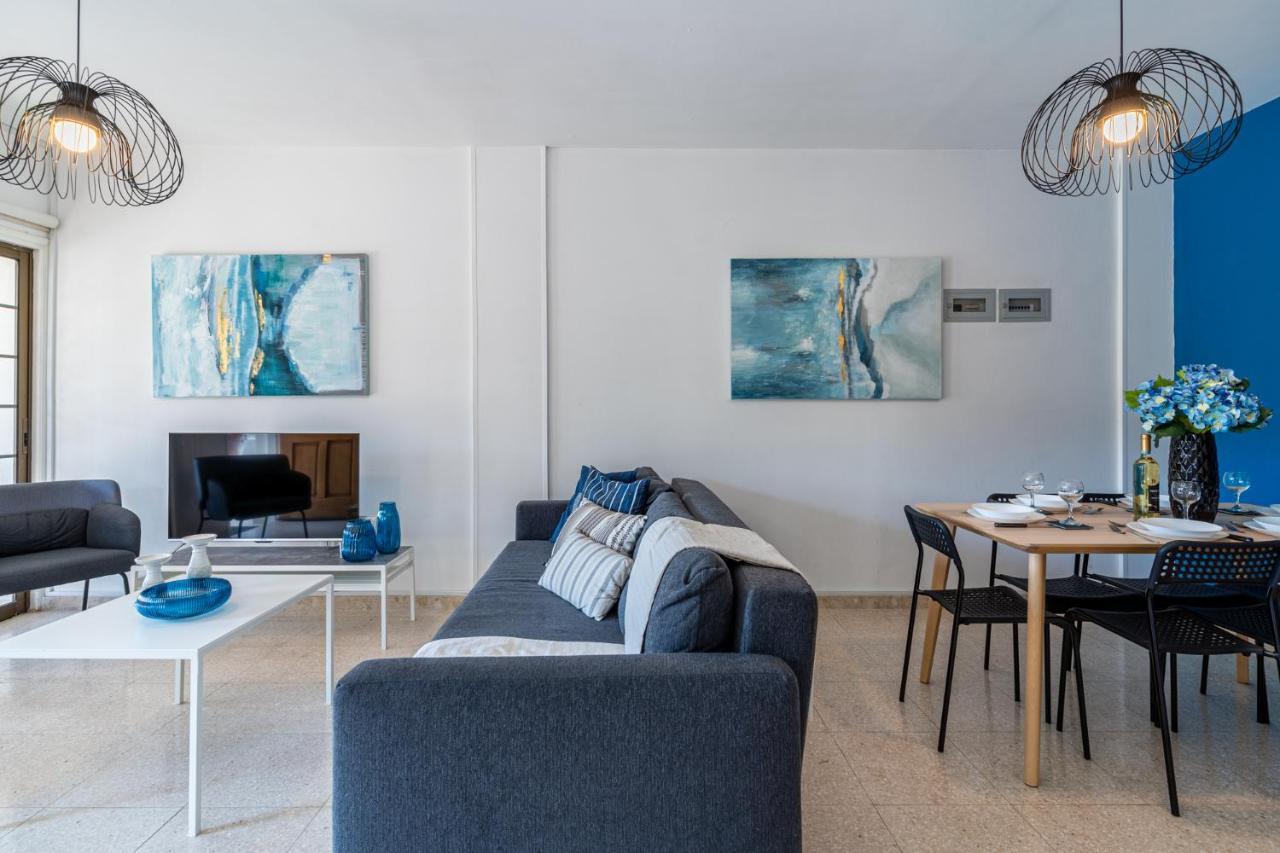 Apartment Azure 2-br W/terrace In