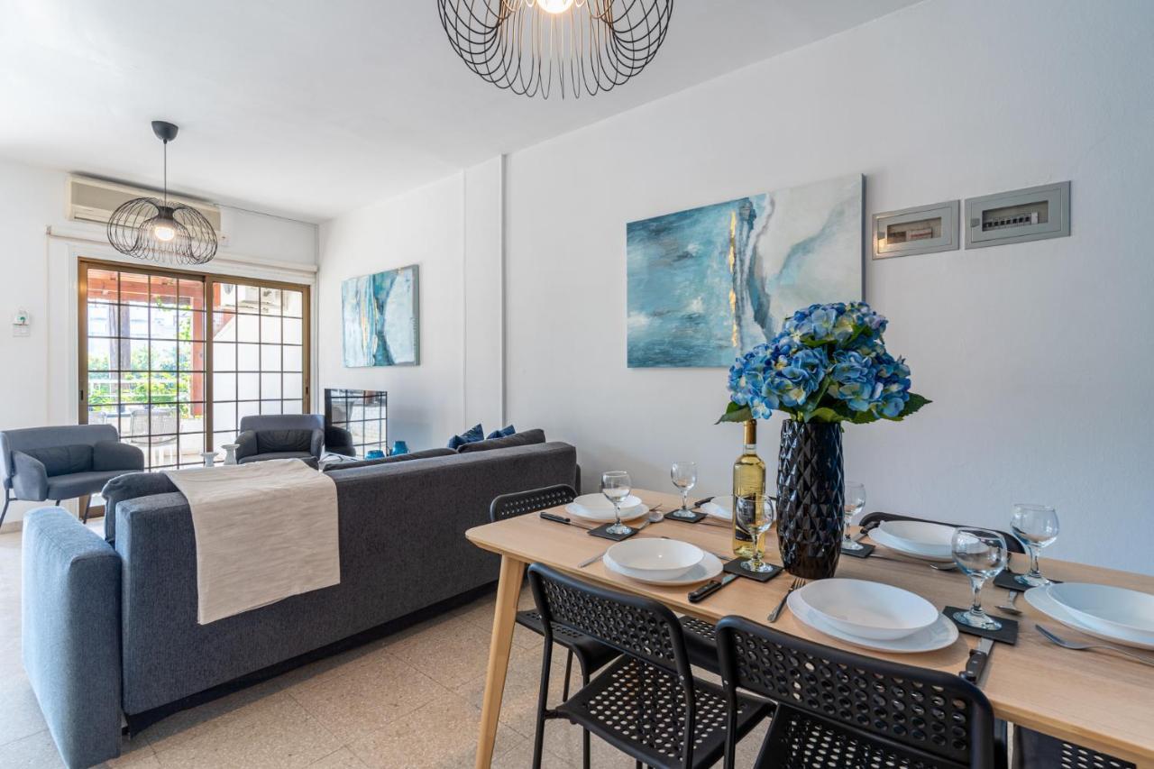 Azure 2-br W/terrace In * Larnaca