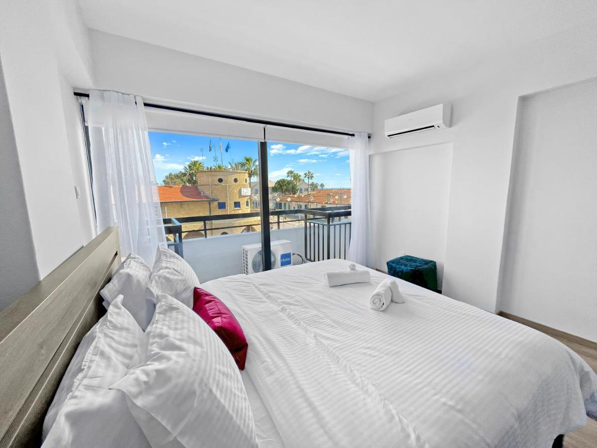 Unbeatable Location! Modern 2br