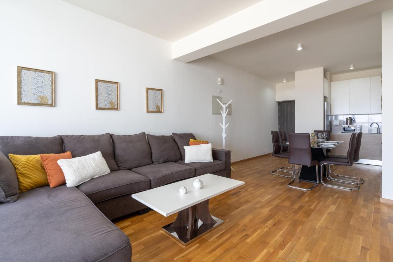 Apartment Jay's Penthouse 2-br W/ Terrace In Larnaca