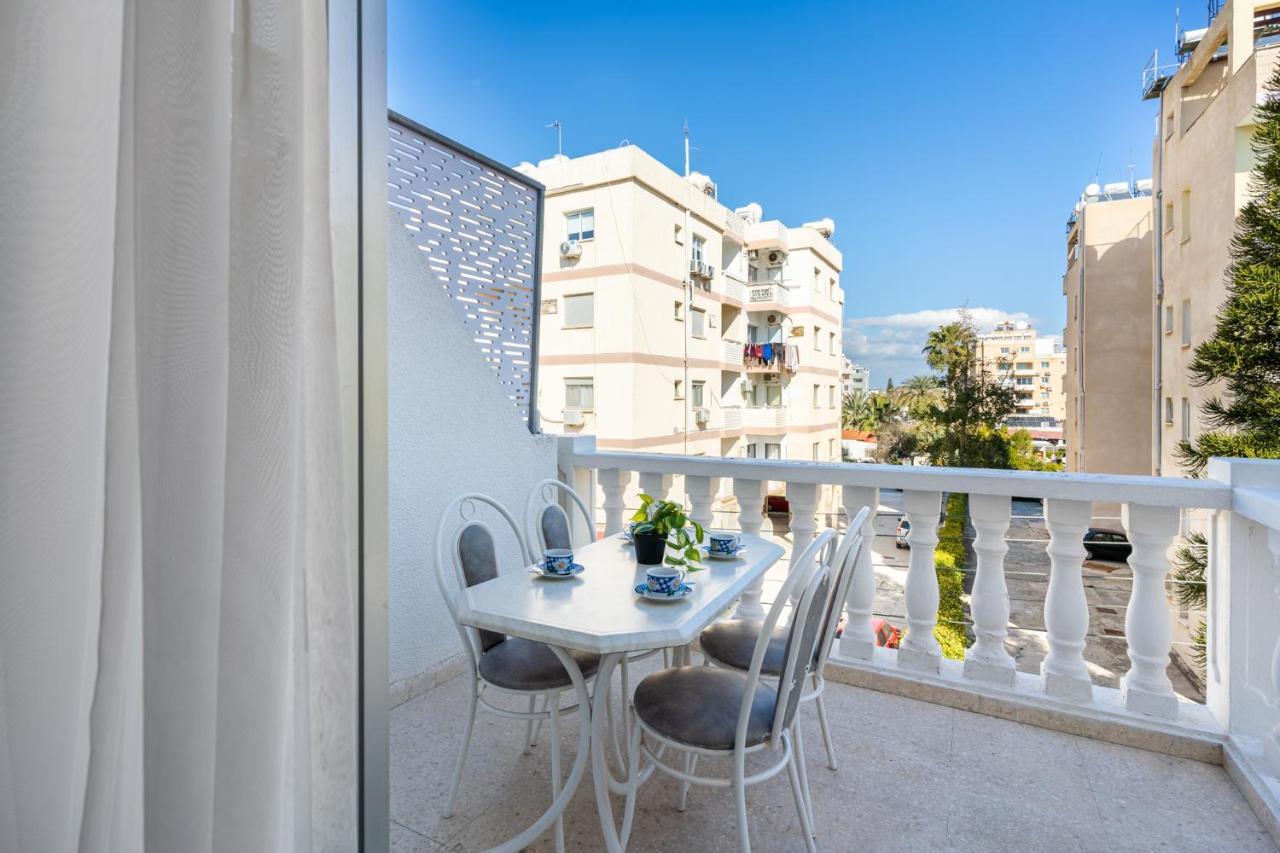 Groovy 1-bedroom In *