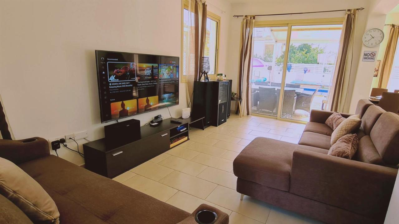 Maria Petounta * Larnaca
