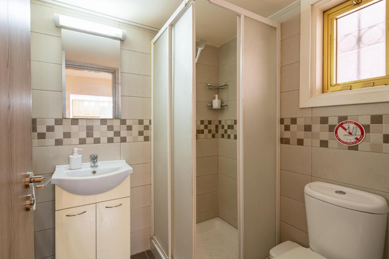City Cove 1-br Apt In