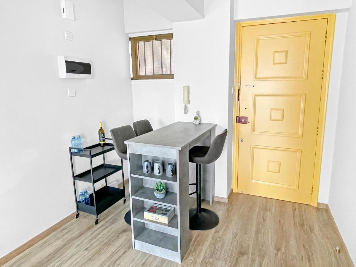 Unbeatable Location! Modern 2br Apartment Larnaca