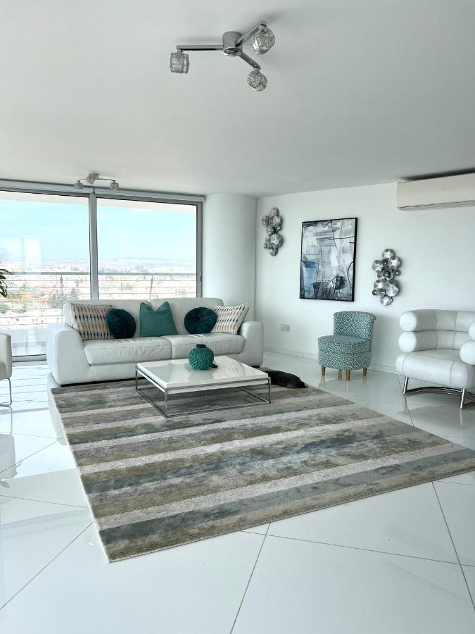 Olympus Penthouse 360 View Apartment