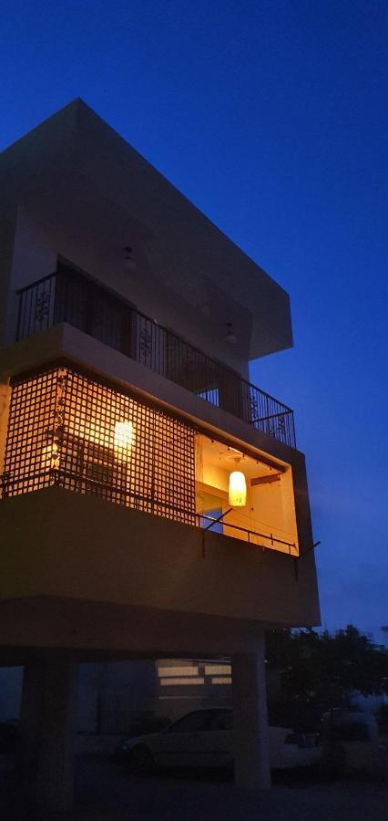 Stefaris 'sioukris Court' * Larnaca