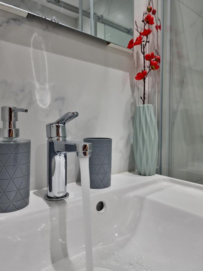 Carisa Deluxe With Jacuzzi *