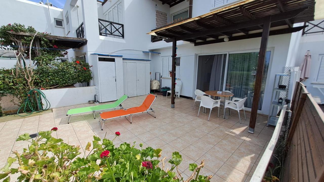 Yialos Cozy Beach House Apartamento *