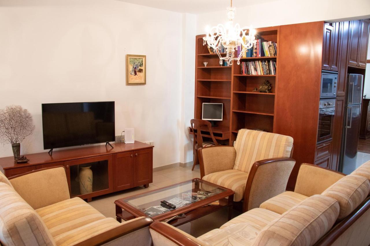 Apartment Luxury Apartment, Near Pinikoudes