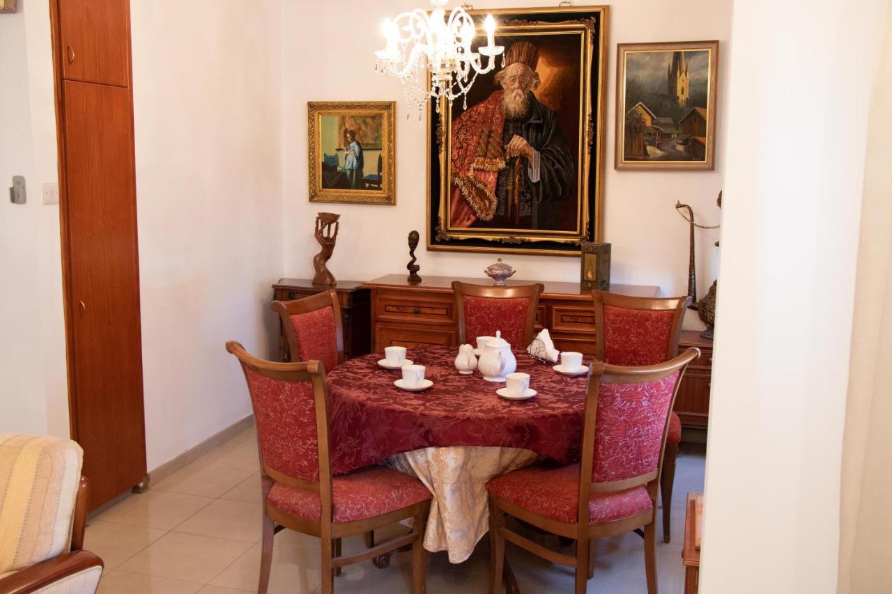 Apartment Luxury Apartment, Near Pinikoudes
