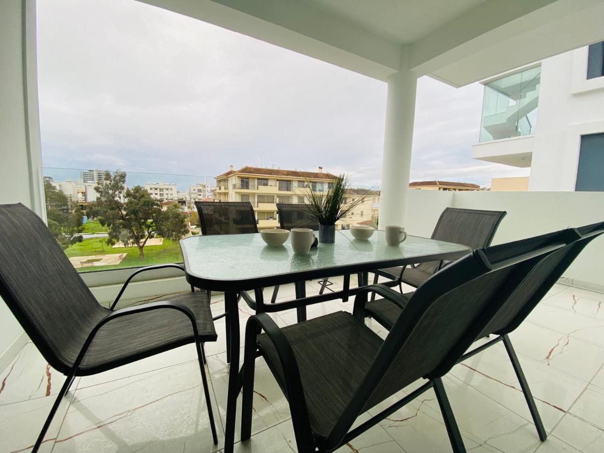 Vivid 1-br In