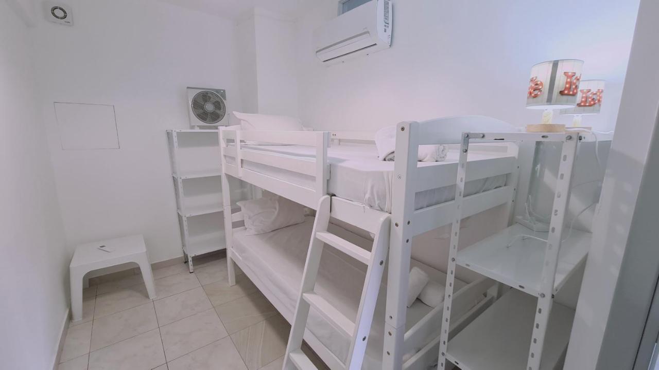 Apartment Finikoudes Soulll