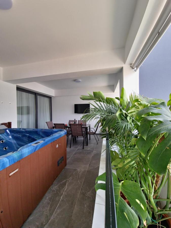 Apartment Carisa Deluxe With Jacuzzi Larnaca
