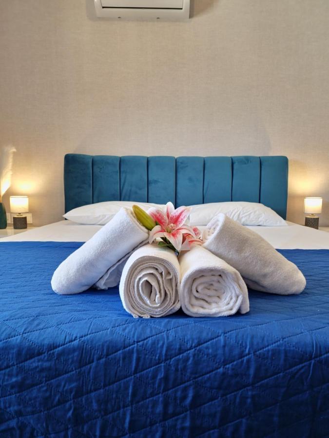 Carisa Deluxe With Jacuzzi *