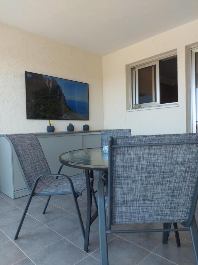 Homestay Private In Shared Near Airport - 24 Hour Shuttle Service *