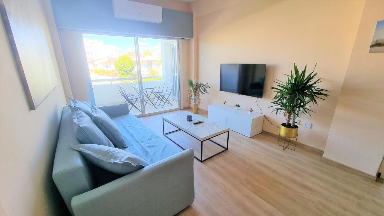 The Urban Oasis - Comfort 2br Near The Center, 200mbit Internet And Smart Tv