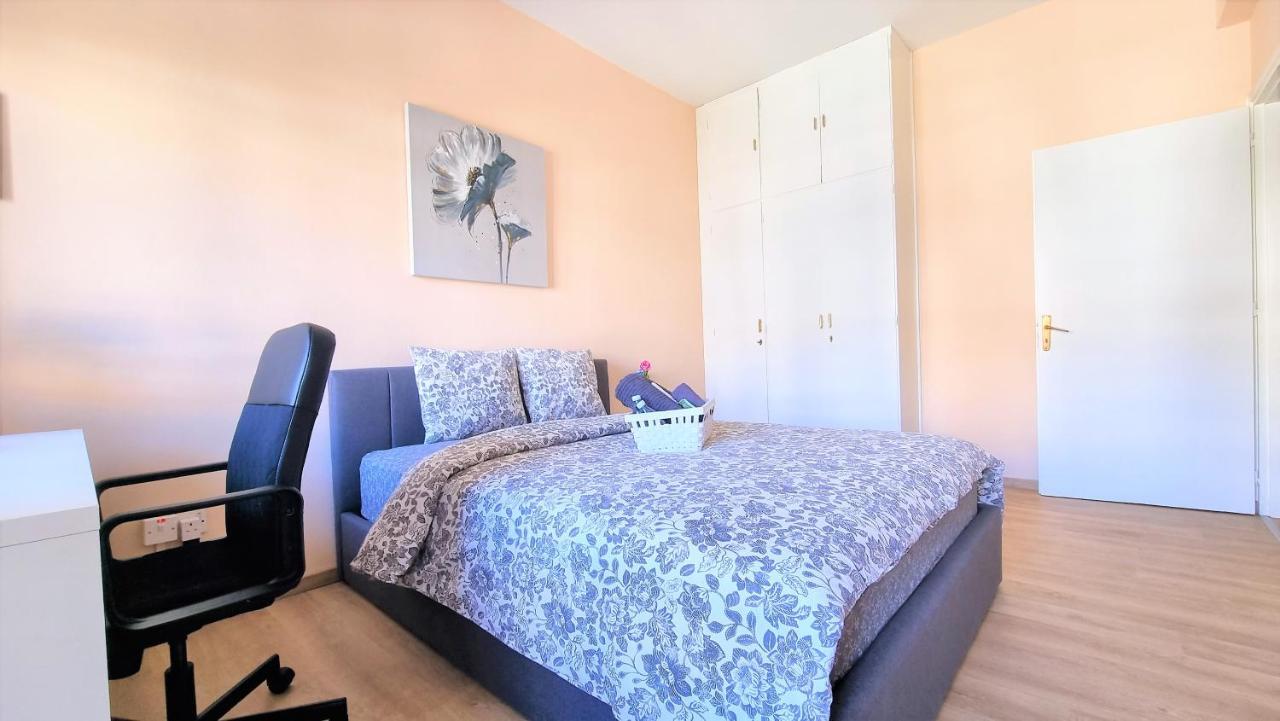 The Urban Oasis - Comfort 2br Near The Center, 200mbit Internet And Smart Tv Larnaca