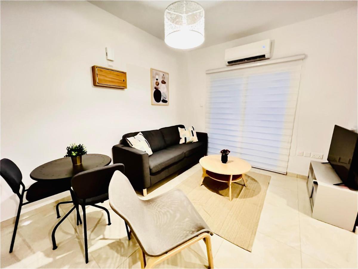 Apartment Lina 25 *