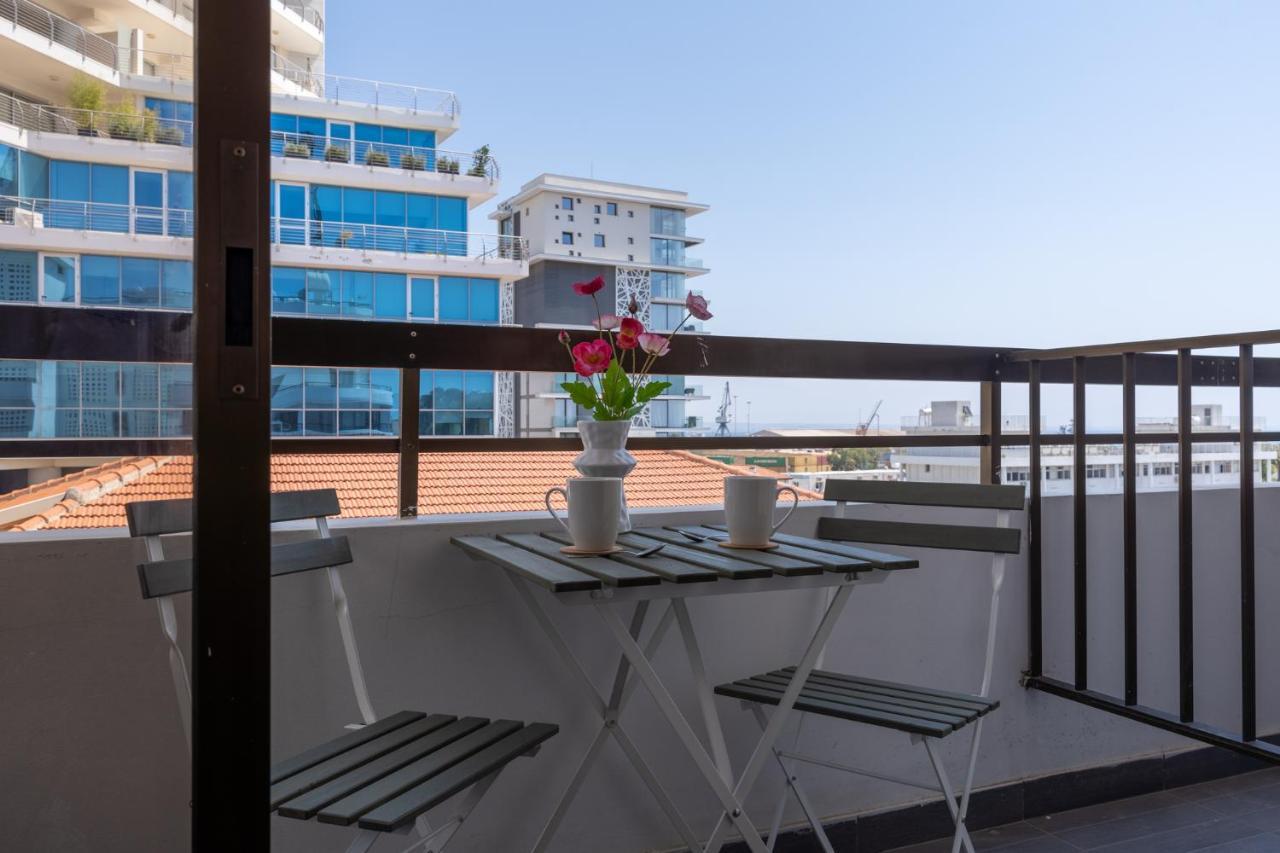 Burst W/ Balcony In * Larnaca