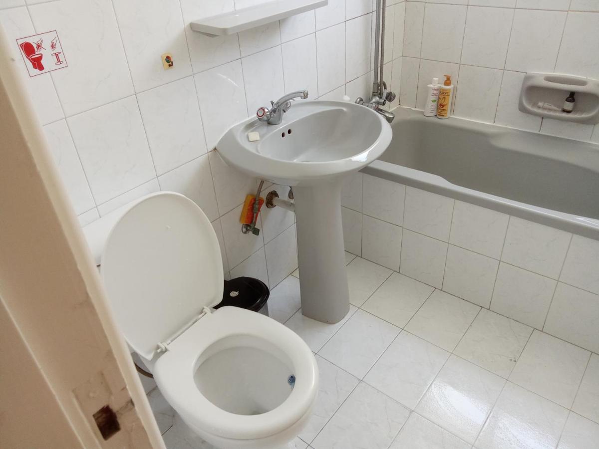 2 Bedroom In Makenzi