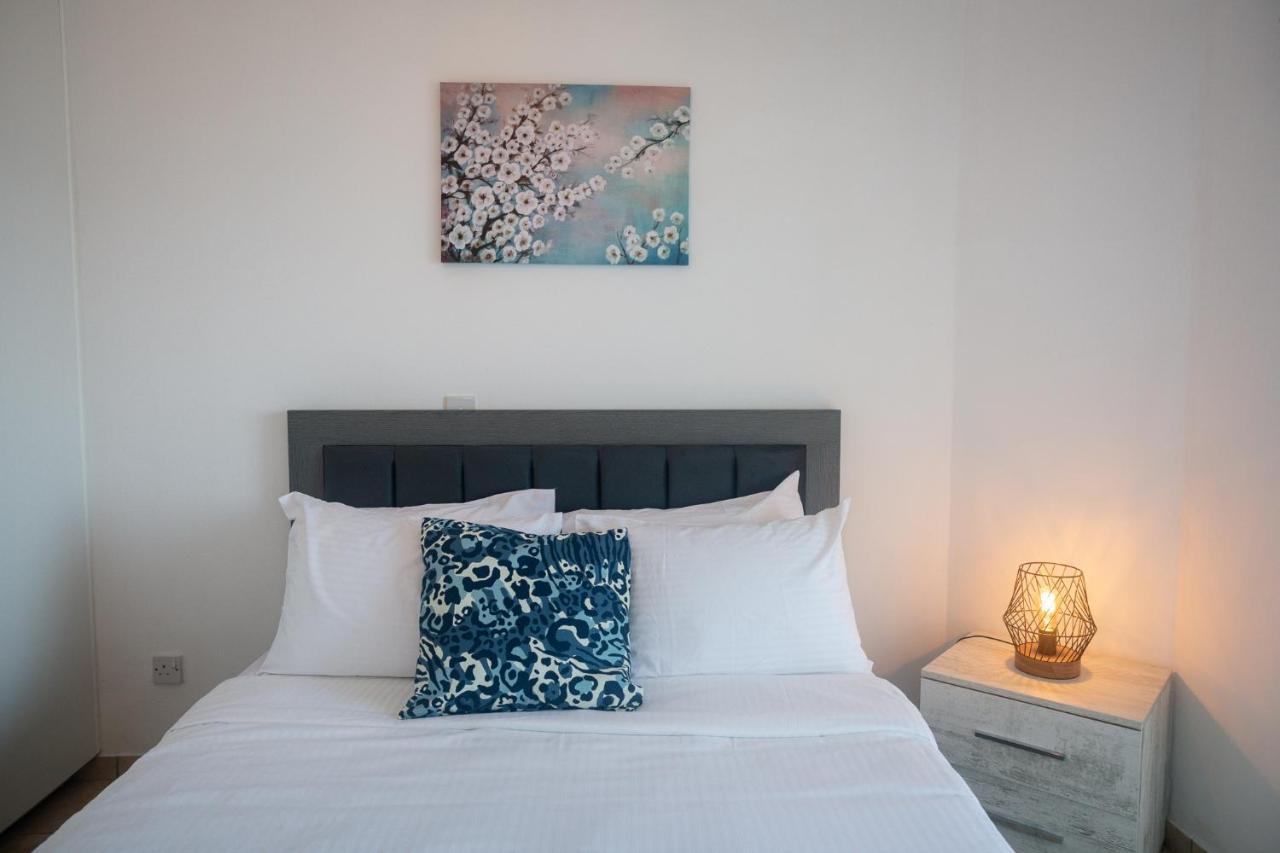 Apartamento Quattro Beachfront Sea View Ap 53 *