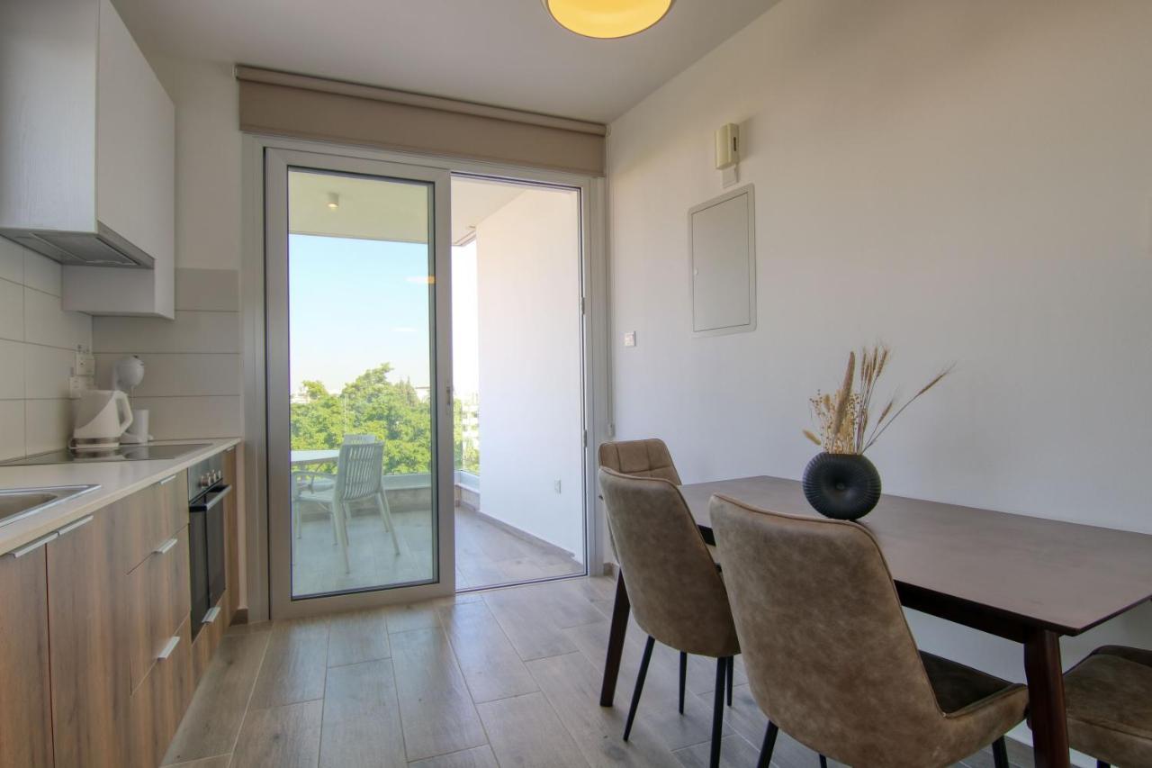 Phaedrus Living Coral Aquatic Apartamento