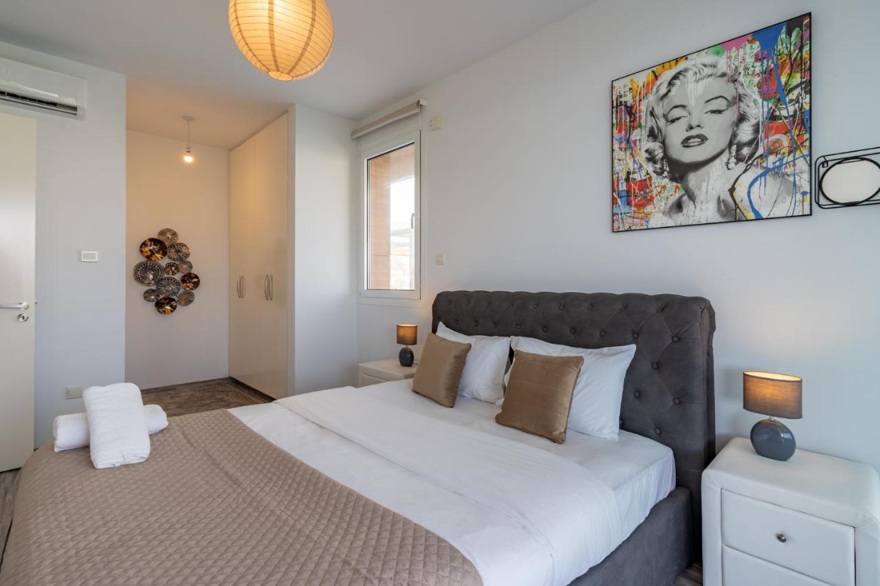 Starlet 1-bedroom In Apartment *