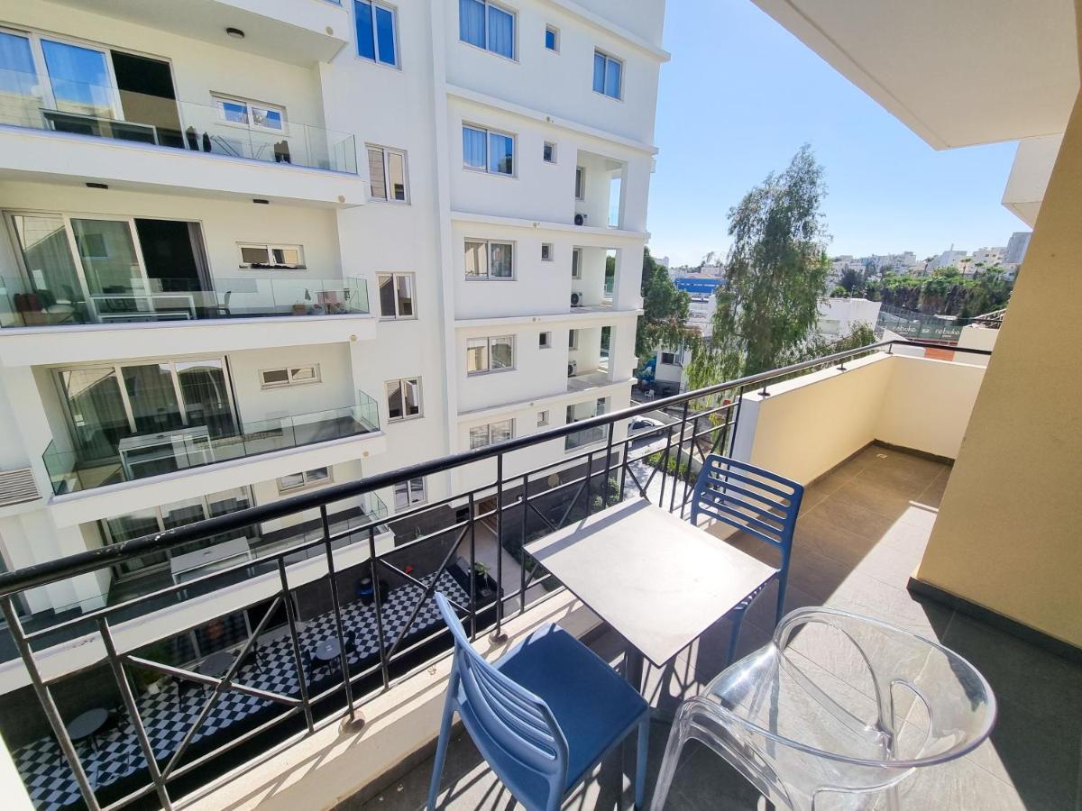 Apartment Vibrance