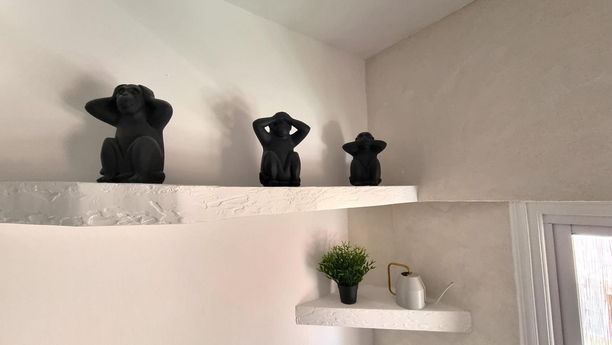 Center 2br W/ Parking And 250m Walk From Larnaca