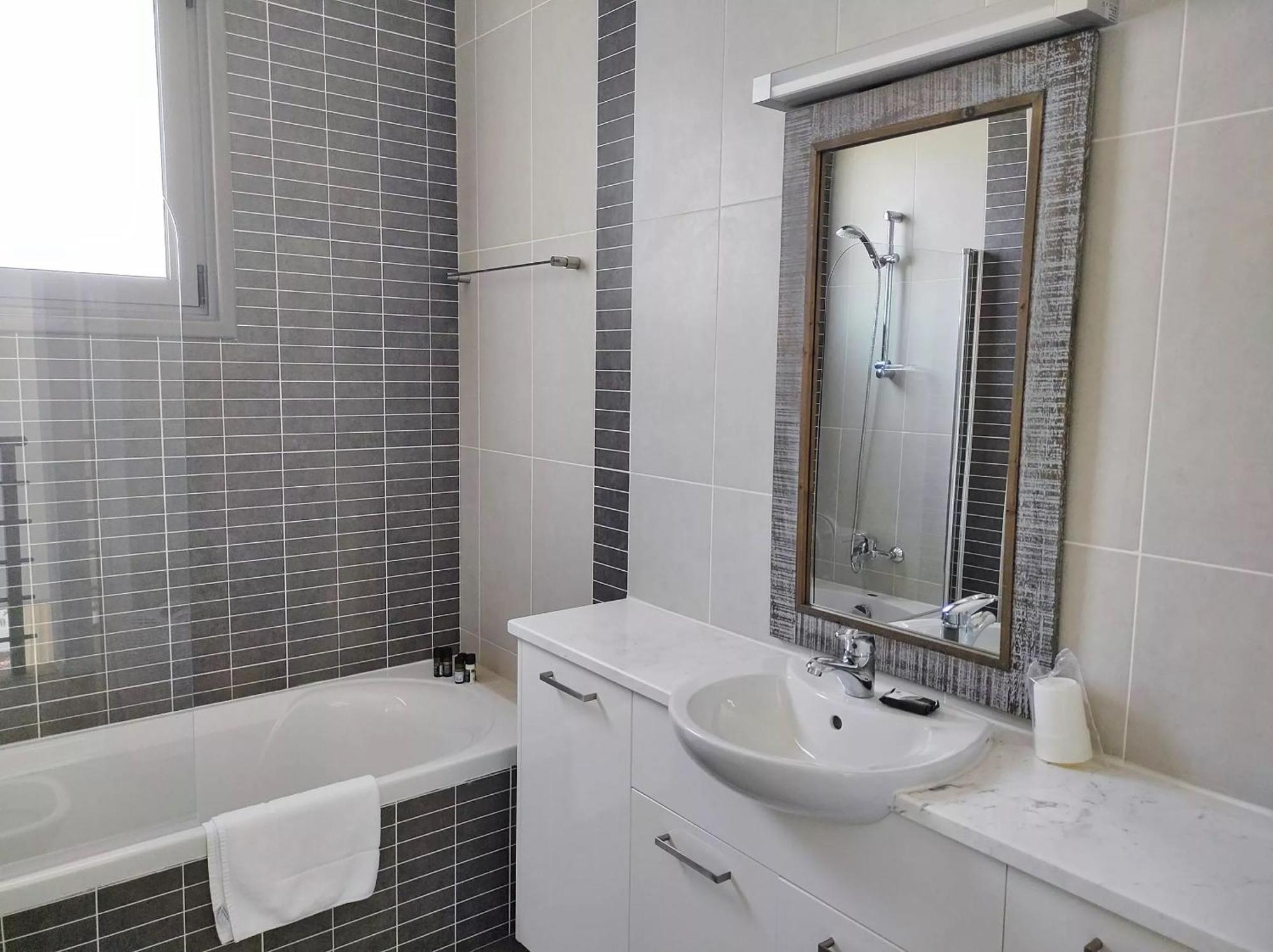 Holiday home Luxury Beachfront With Private Pool, Yoga & Sea Adventures
