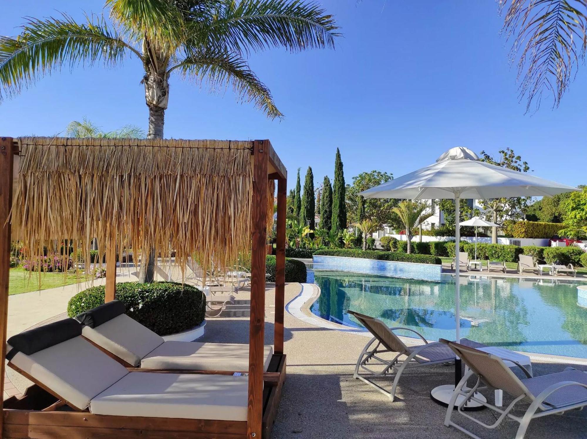 Holiday home Luxury Beachfront With Private Pool, Yoga & Sea Adventures *