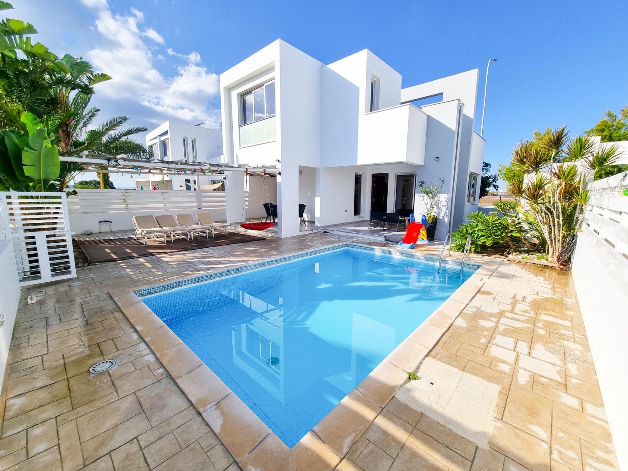 With Private Pool And Bbq Larnaca