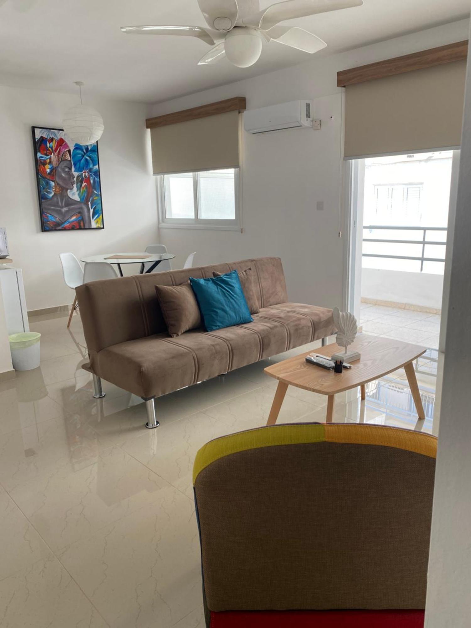 Apartment Bay *