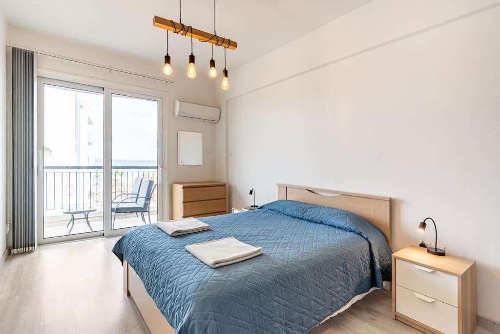 Apartamento Must - Finikoudes Seaview Lárnaca