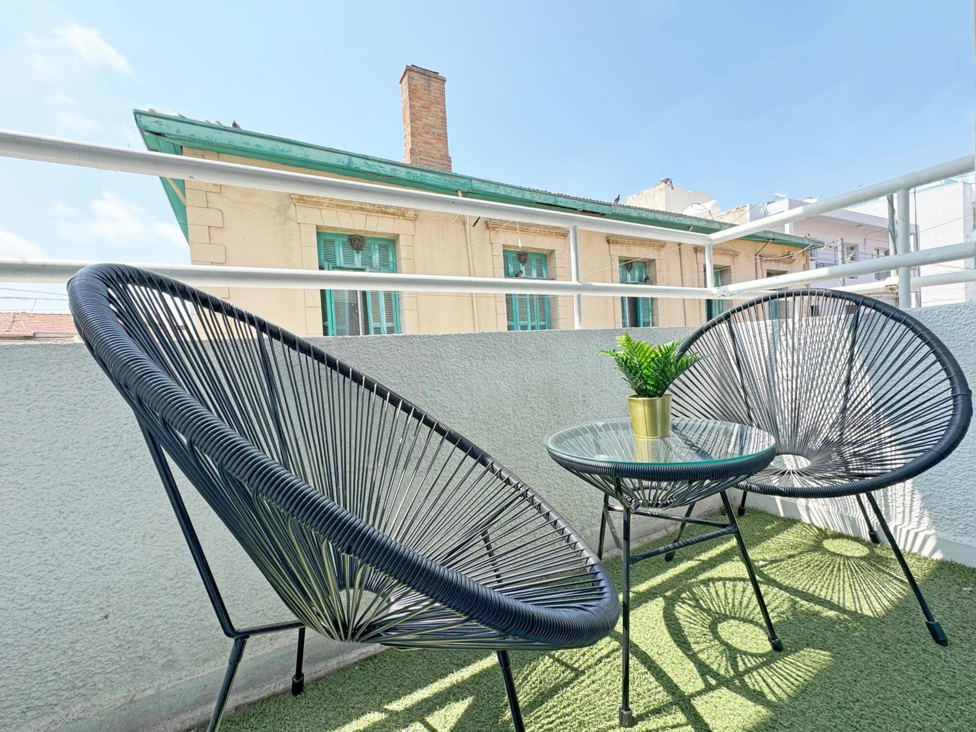 Palmbeach Finikoudes - 1min To Apartment Larnaca
