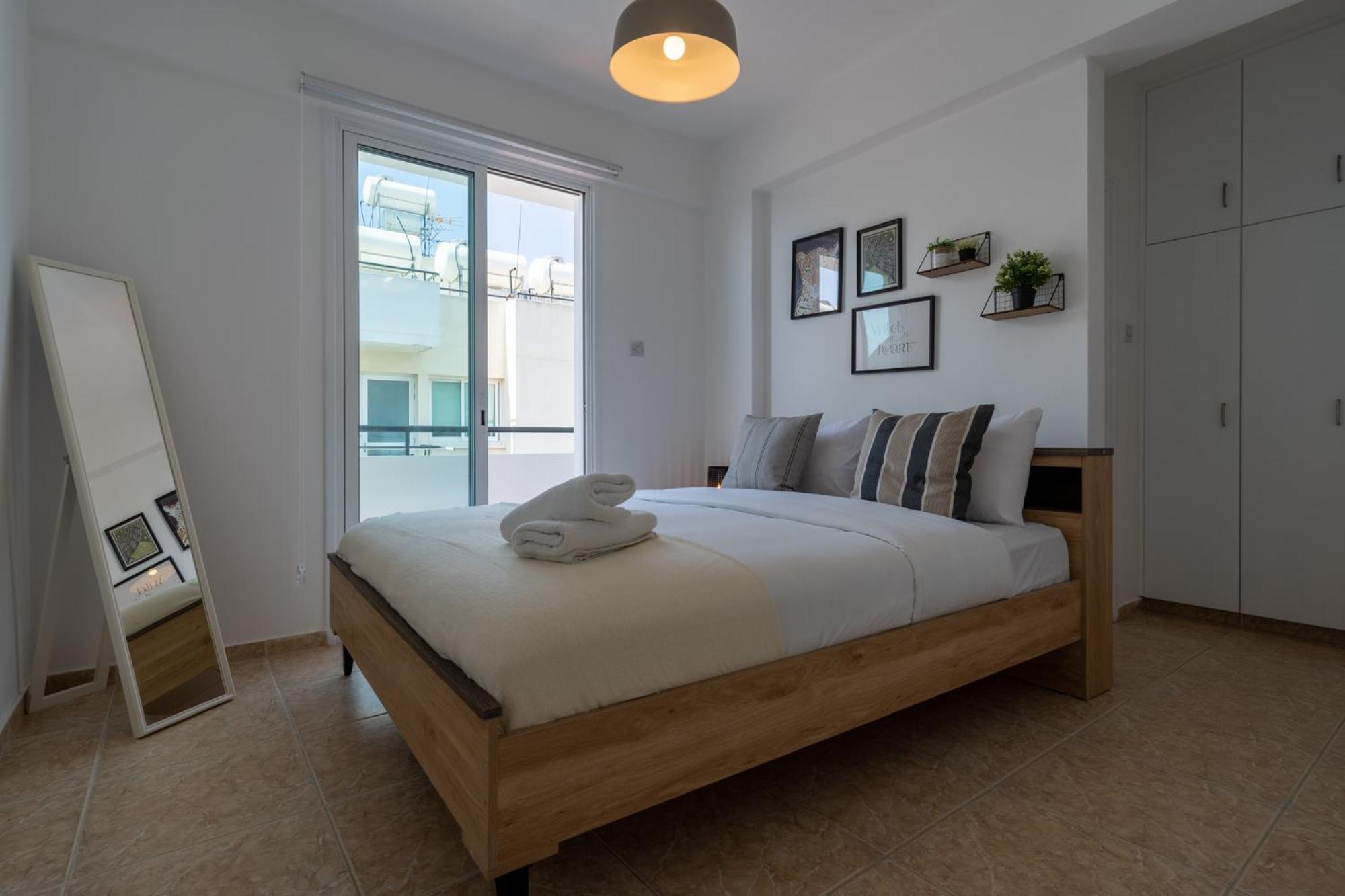 Apartment Chloris 3- Bedroom W/pool In