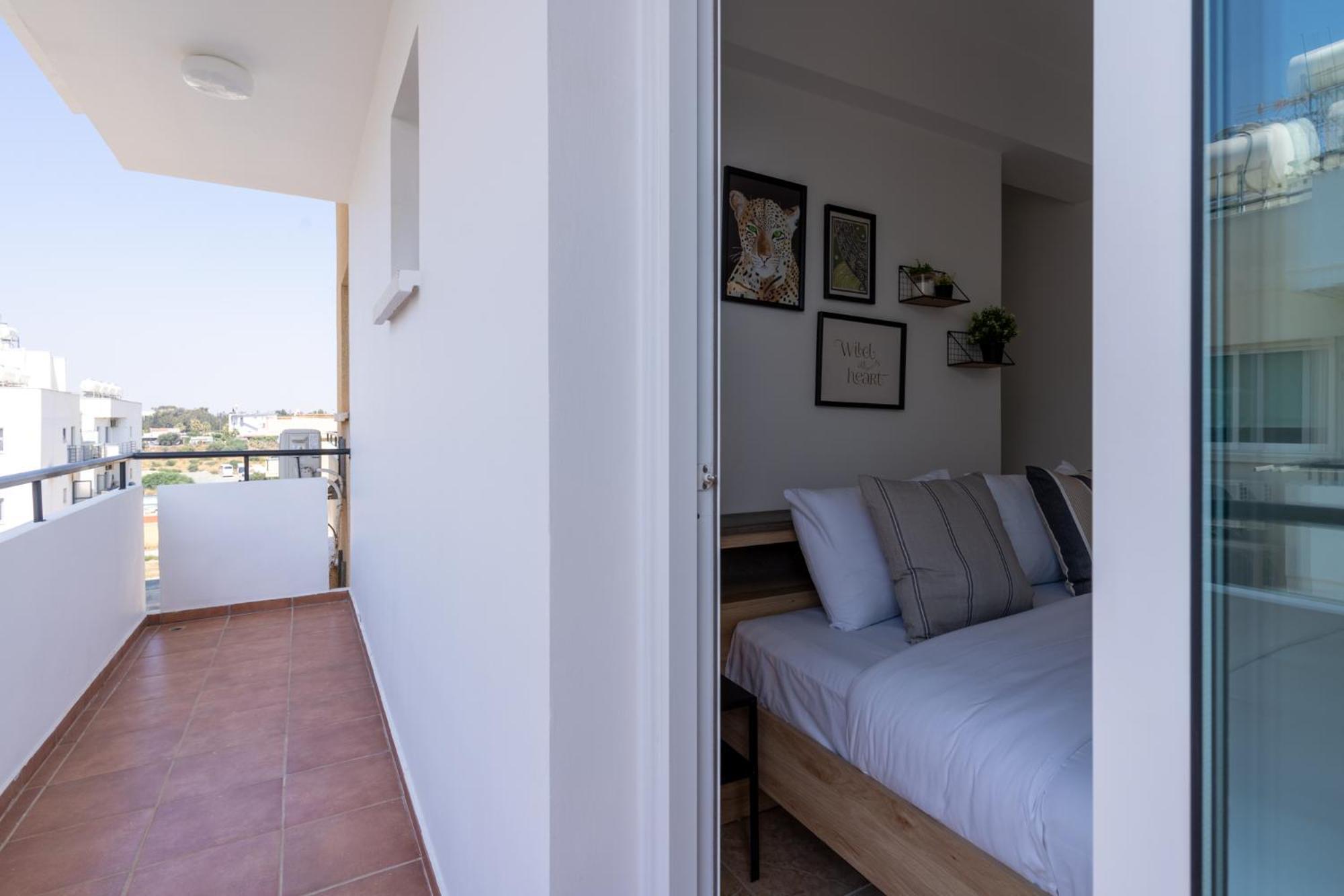 Apartment Chloris 3- Bedroom W/pool In *