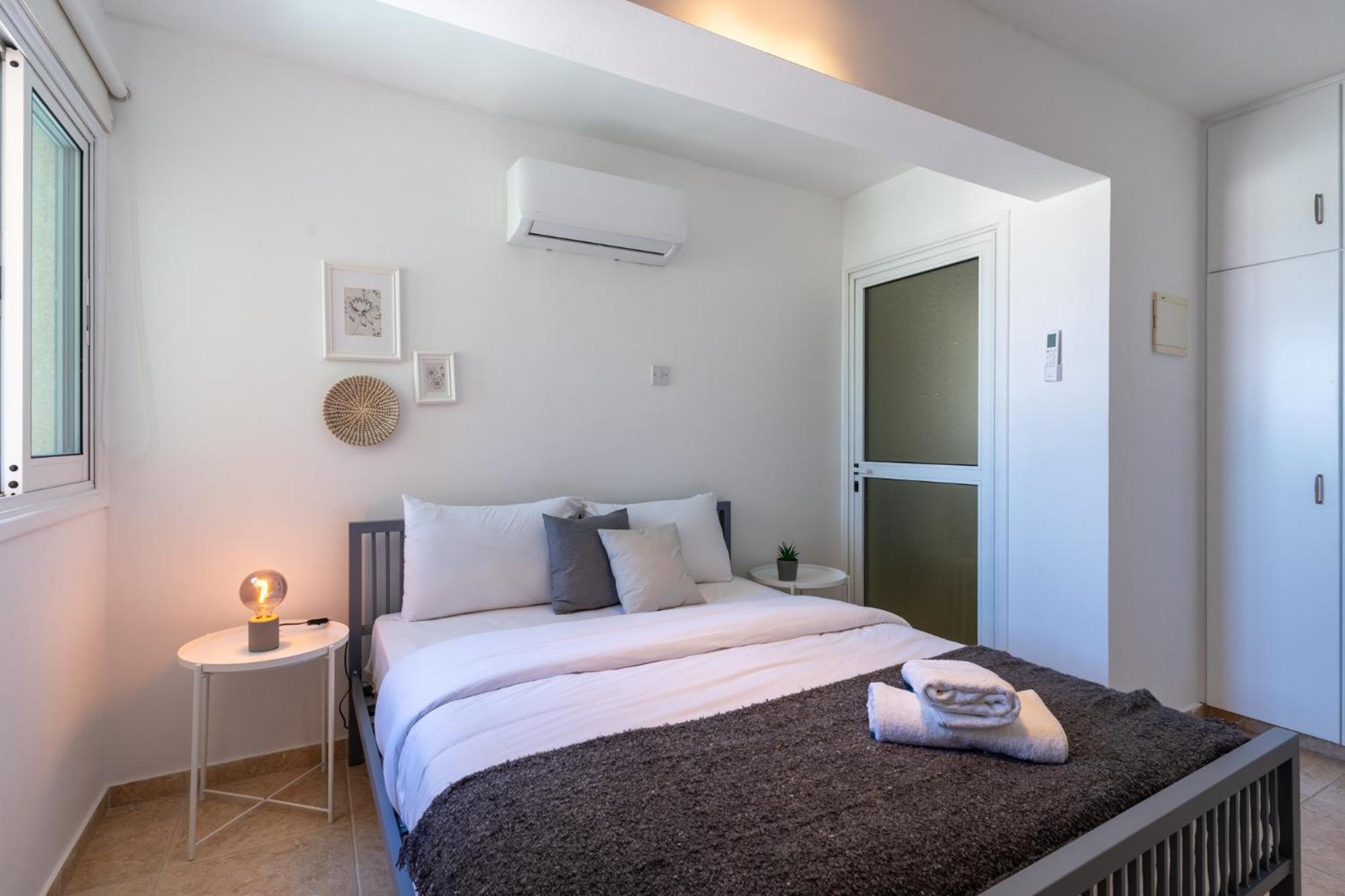Apartment Chloris 3- Bedroom W/pool In