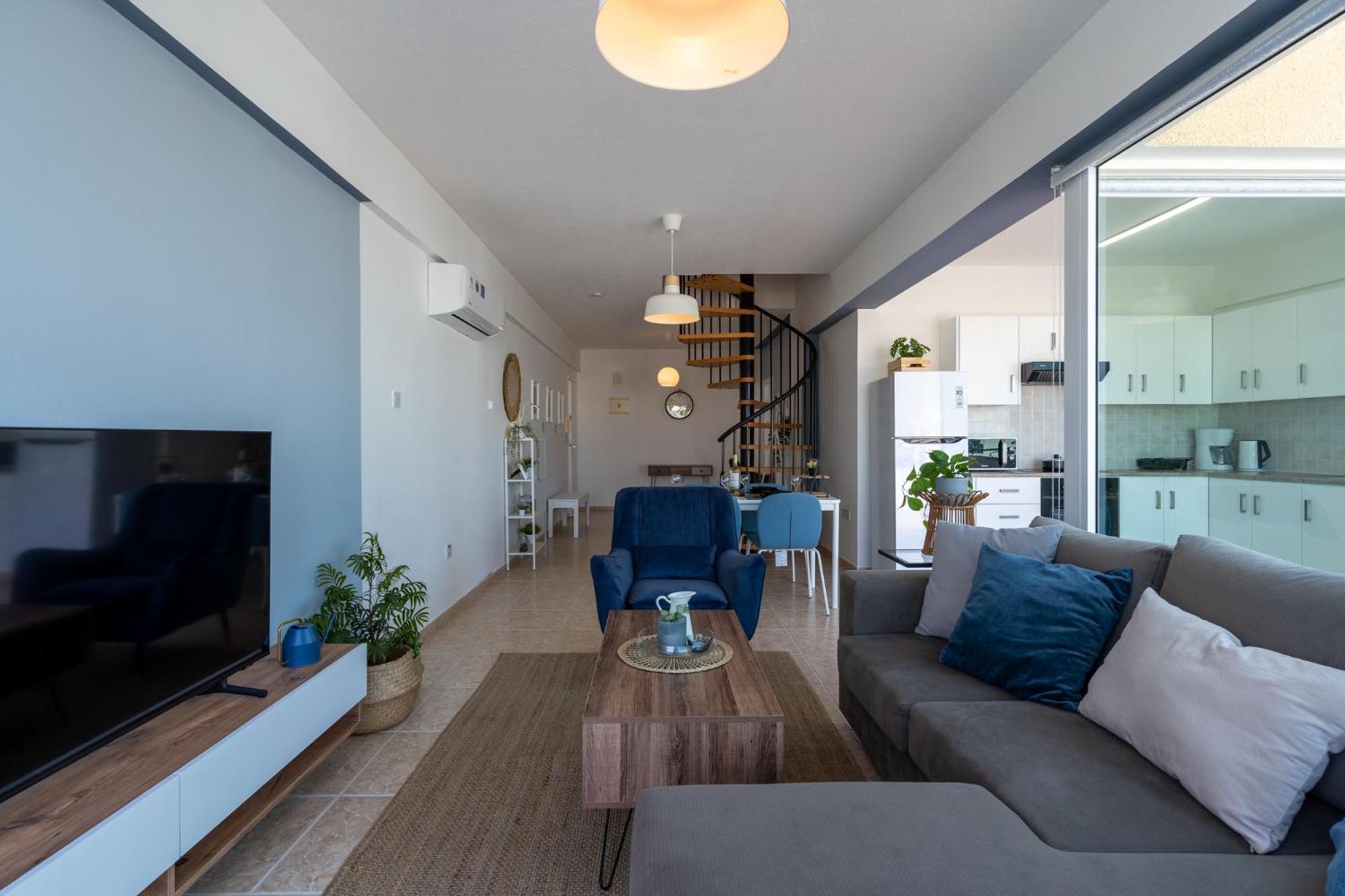 Apartment Chloris 3- Bedroom W/pool In