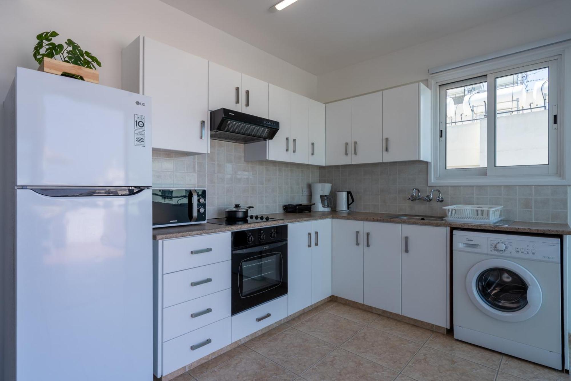 Apartment Chloris 3- Bedroom W/pool In